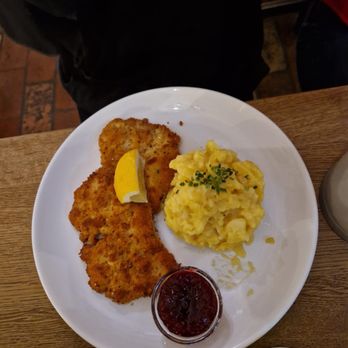 Zum Augustiner - Schnitzel - Bavarian Near Me - Rosenheim, BY Zum Augustiner - Schnitzel - Bavarian Near Me - Rosenheim, BY