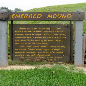 Emerald Mound - Landmarks & Historical Buildings Near Me - Natchez, Mississippi Emerald Mound - Landmarks & Historical Buildings Near Me - Natchez, Mississippi