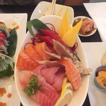 Sushi Pop - Here's the chirashi we ordered but the fish was not fresh. Service was good but food ehh! - Japanese Near Me - Fullerton, California