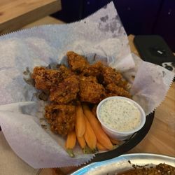 Forest & Main - Boneless wings