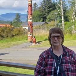 Sourdough Tours - Totem pole