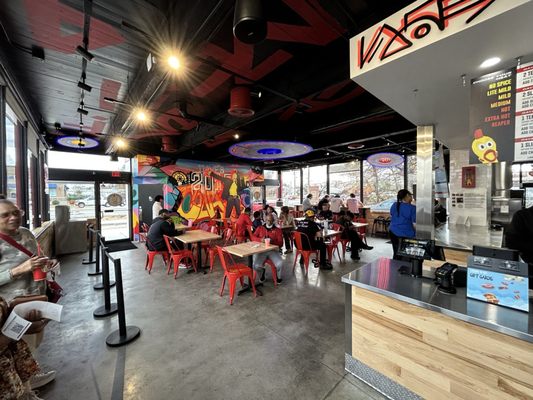 Dave's Hot Chicken by null