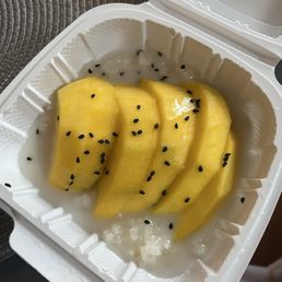 Mango with Sweet Sticky Rice Mango with Sweet Sticky Rice