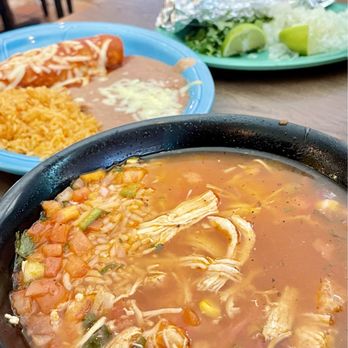 Tres Caminos Pontoon Beach - Chicken soup. Enchilada lunch plate background. Excellent. - Mexican Near Me - Granite City, Illinois Tres Caminos Pontoon Beach - Chicken soup. Enchilada lunch plate background. Excellent. - Mexican Near Me - Granite City, Illinois
