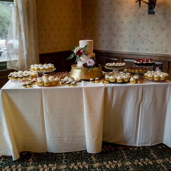 Delicious Designs - Bakeries Near Me - Reno, Nevada