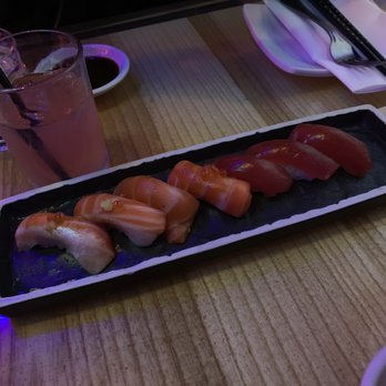 Lucky Robot Restaurant - Kingu sake toro, kingu sake, maguro - Sushi Bars Near Me - Austin, Texas Lucky Robot Restaurant - Kingu sake toro, kingu sake, maguro - Sushi Bars Near Me - Austin, Texas