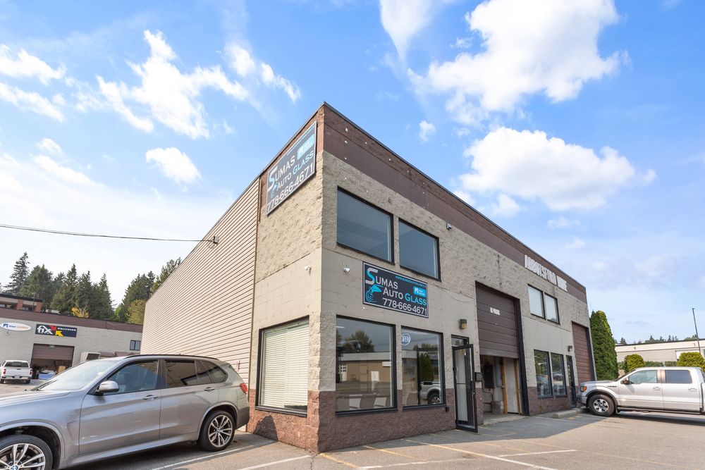 SUMAS AUTO GLASS Updated September 2024 Request a Quote 2015