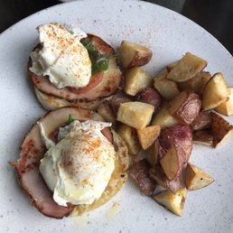 Eggs Benedict