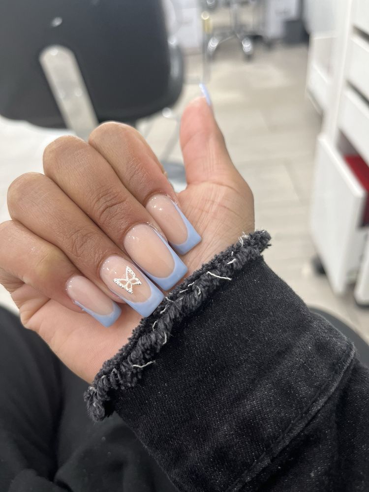 Luxury Spa Nails Logo