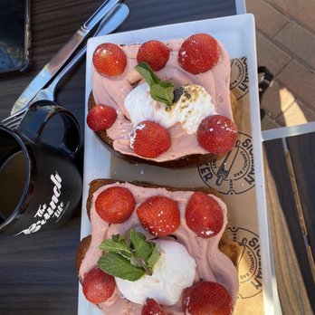 Hash Kitchen - Strawberry Shortcake Toast - Breakfast & Brunch Near Me - Chandler, Arizona