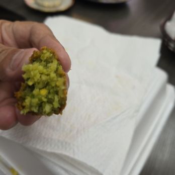 Shawarma Boys - Inside the bite of Falafel Falafel Appetizer 6 Pieces with Hummus 2.0 oz. - Halal Near Me - San Antonio, Texas