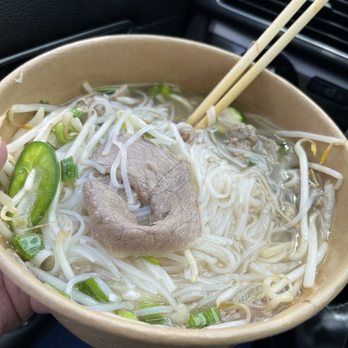 Vinason Pho Kitchen - Kent - Combination pho with brisket and meatball - Vietnamese Near Me - Kent, Washington