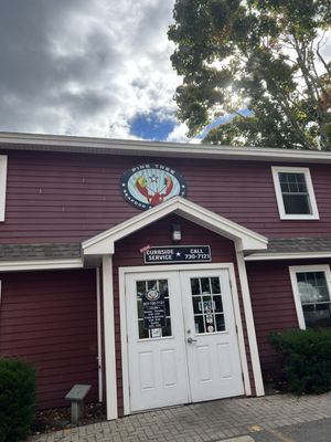 Pine Tree Seafood & Produce Co. by null