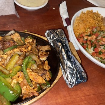 El Toro Bravo  - Fajitas - Mexican Near Me - Indianapolis, Indiana