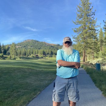 Grizzly Ranch - Bob on the 18th fairway - Golf Near Me - Portola, California Grizzly Ranch - Bob on the 18th fairway - Golf Near Me - Portola, California
