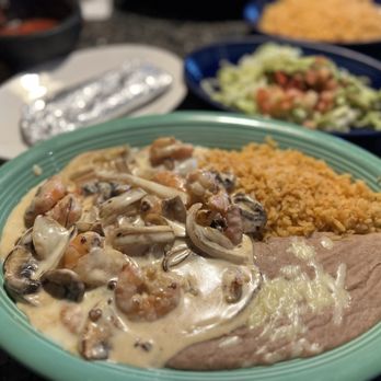 El Rancho - Cameron Surpremo - Mexican Near Me - Holland, Michigan El Rancho - Cameron Surpremo - Mexican Near Me - Holland, Michigan