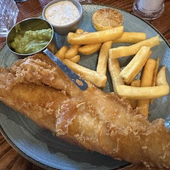 Doctors - Crispy and juicy fish! - Gastropubs Near Me - Edinburgh, EDH Doctors - Crispy and juicy fish! - Gastropubs Near Me - Edinburgh, EDH