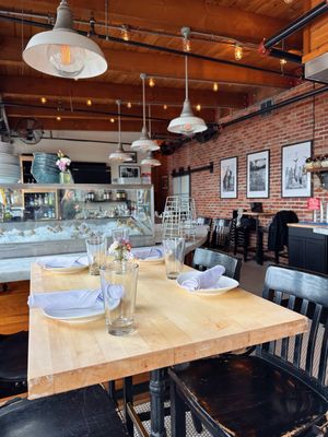 Hudson Farmer & The Fish Restaurant by null