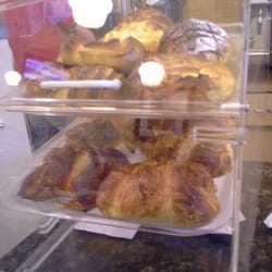 Delicia Bakery & Pastry