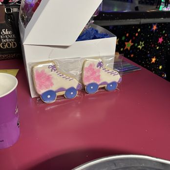 Sweet Expressions Desserts - Skate Cookie - Desserts Near Me Sweet Expressions Desserts - Skate Cookie - Desserts Near Me