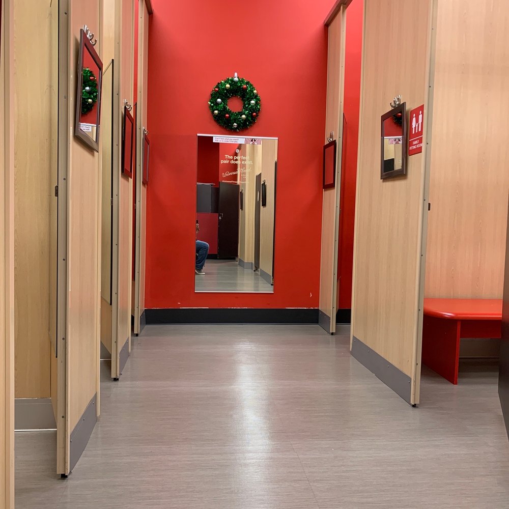 Fitting rooms Fitting rooms