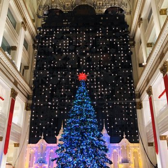 Macy's - Christmas Light Show - Department Stores Near Me - Philadelphia, Pennsylvania