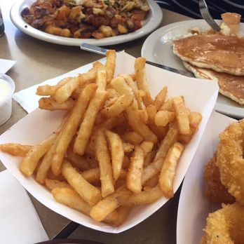 Betsy's Restaurant - Crispy fries! Mmmm - Diners Near Me - Morgan Hill, California