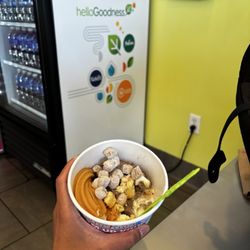 Menchie's Frozen Yogurt