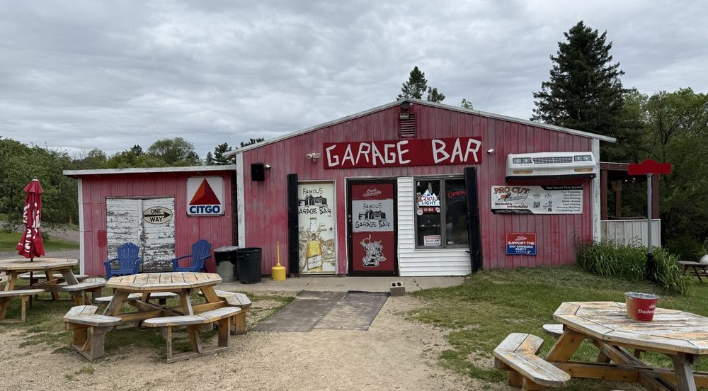 Famous Garage Bar