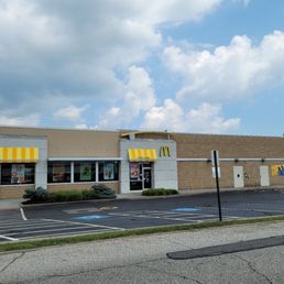 Exterior photo of McDonald's - Hartville, Ohio Exterior photo of McDonald's - Hartville, Ohio