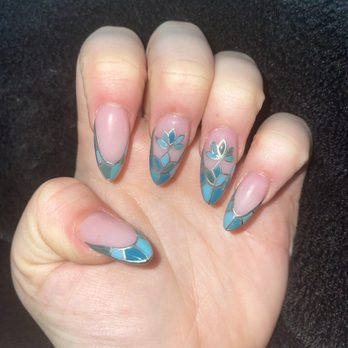 Grace Nails & Day Spa - Nail Salons Near Me - Virginia Beach, Virginia