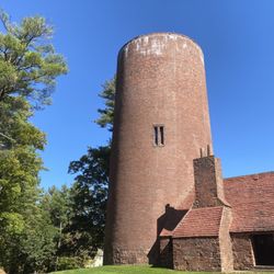 Avon Old Farms School