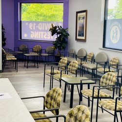 Suburban Medical Group - Suburban Medical Group - Bolingbrook Walk-In Clinic - Waiting Room