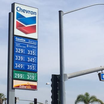Chevron - gas prices at a gas station - Gas Stations Near Me - Costa Mesa, California