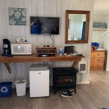 Deane's Oceanfront Lodge - Cute set up - Hotels Near Me - Yachats, Oregon Deane's Oceanfront Lodge - Cute set up - Hotels Near Me - Yachats, Oregon