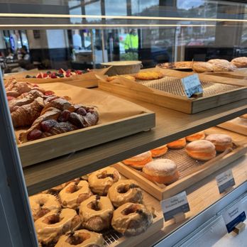 Paris Baguette - Bakeries Near Me - Hayward, California