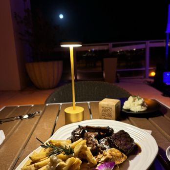 The Strand at Carillon Miami - Seafood Near Me - Miami Beach, Florida