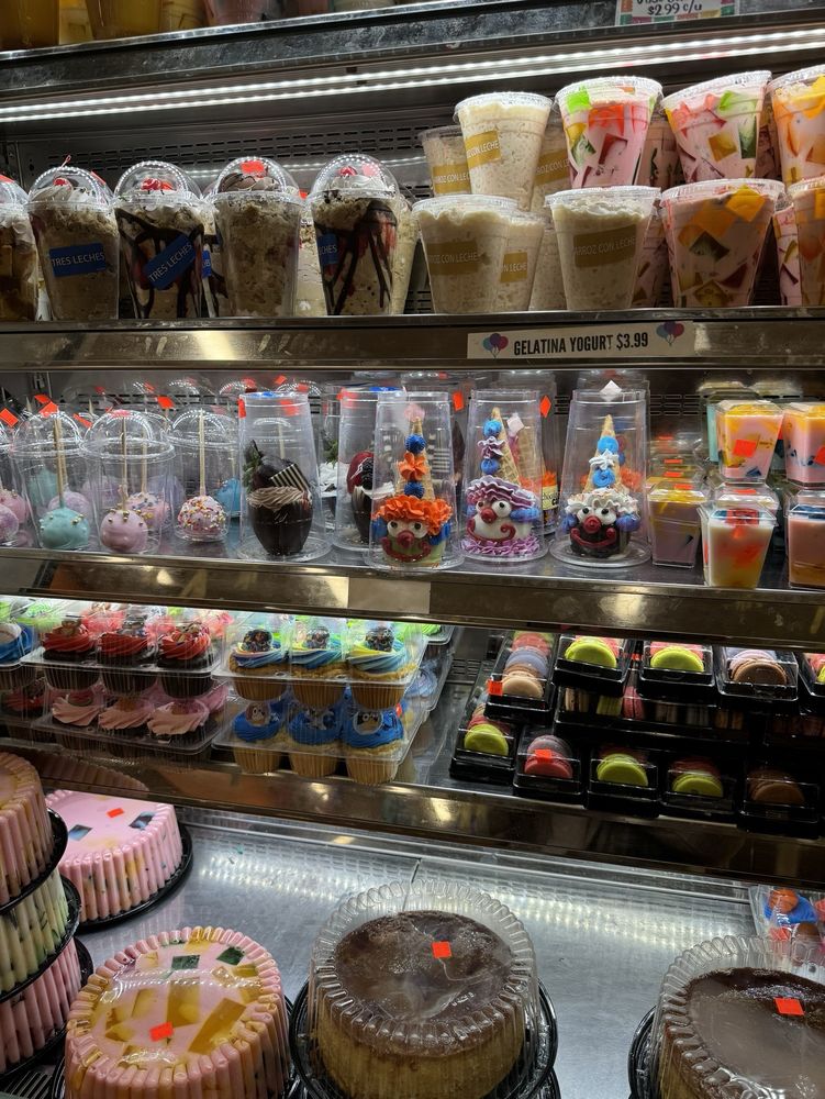 LA TAPATIA SUPERMARKET Updated October 2024 35 Photos & 10 Reviews