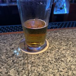 Vista Pub - Cold refreshing beer