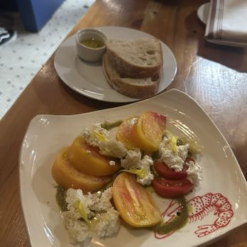 Amilinda - Portuguese Near Me - Milwaukee, Wisconsin
