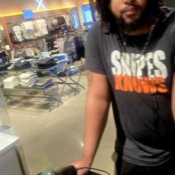 Snipes - Pawtucket Ave - The Manager need customer service skills training - Shoe Stores Near Me - East Providence, Rhode Island Snipes - Pawtucket Ave - The Manager need customer service skills training - Shoe Stores Near Me - East Providence, Rhode Island