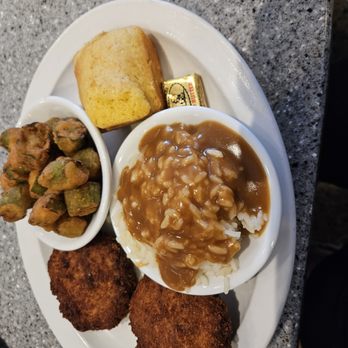 Fairview Dairy Bar - Salmon cakes, ocra, and rice with gravy - Burgers Near Me - Sanford, North Carolina