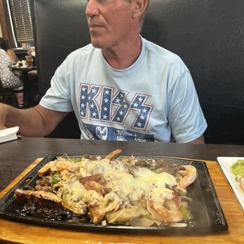 La Tequila - Corpus Christi - Parrillada, chicken, beef and shrimp smoother with Monterrey Jack cheese - Mexican Near Me - Corpus Christi, Texas