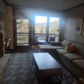 Valdoro Mountain Lodge - Living room - Hotels Near Me - Breckenridge, Colorado