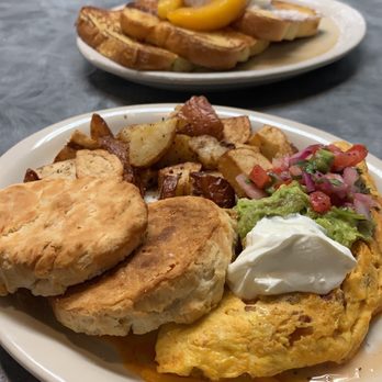 Sunset Grill - Santa Fe omelette with a biscuit - American Near Me - Fredericksburg, Texas