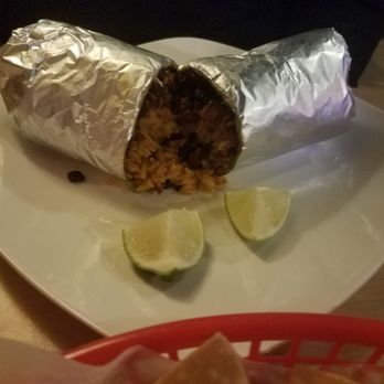 Mariscos Cancun - Mexican Near Me - Fresno, California