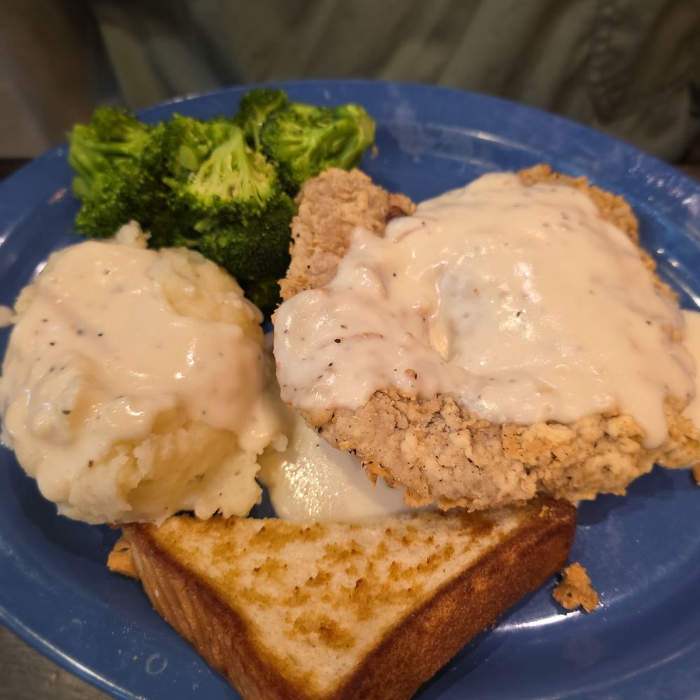Hoffbrau Steak & Grill House - Chicken Fried Steak - Steakhouses Near Me - Benbrook, Texas