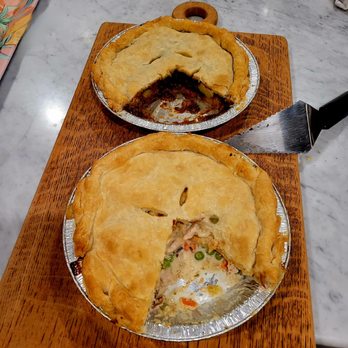 Good Things To Eat - Chicken Pot Pie and Steak and Onion Pot Pie - American Near Me - Sacramento, California Good Things To Eat - Chicken Pot Pie and Steak and Onion Pot Pie - American Near Me - Sacramento, California