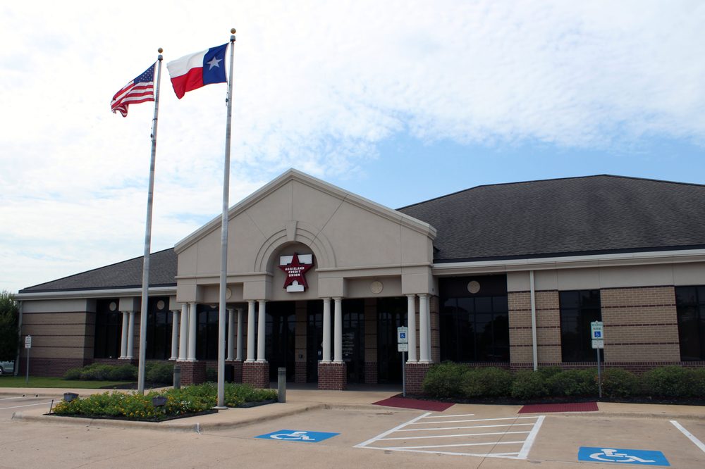 AGGIELAND CREDIT UNION Updated September 2024 14 Reviews 2127 E