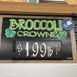 Sprouts Farmers Market - Conventional broccoli